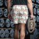 Lange Unisex Sport-Shorts mit Allover-Druck – Bild 8