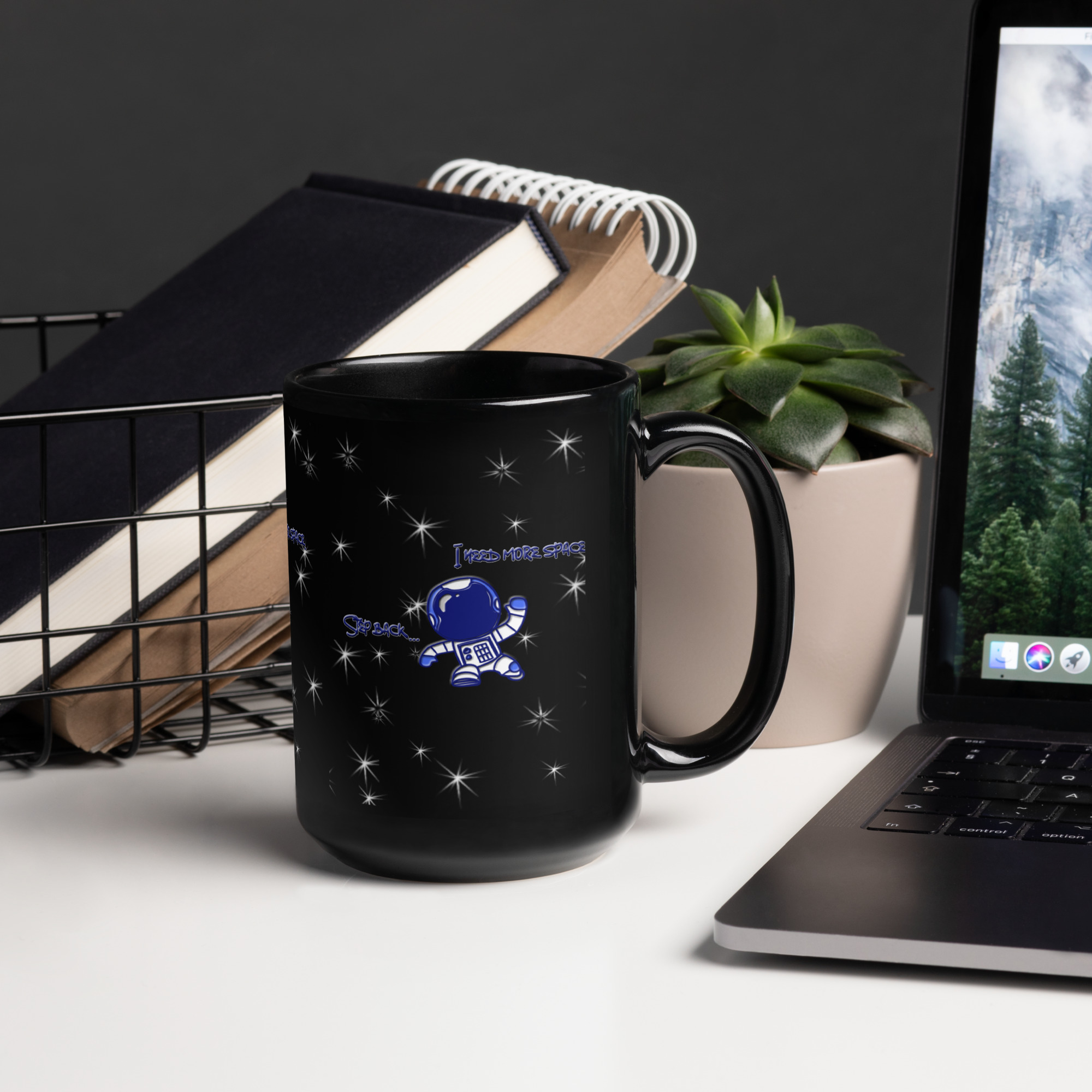 Schwarze glänzende Tasse
